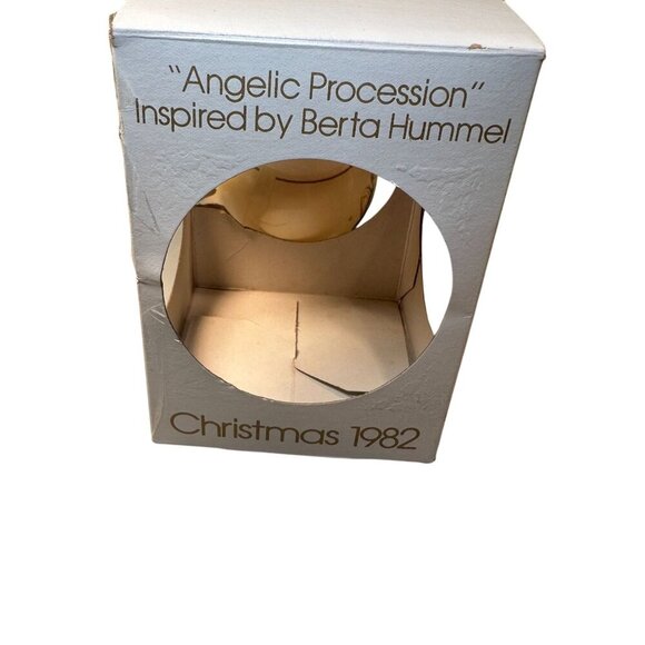 Berta Hummel Angelic Procession 1982 Christmas Glass Ornament 9th Edition - Picture 5 of 8